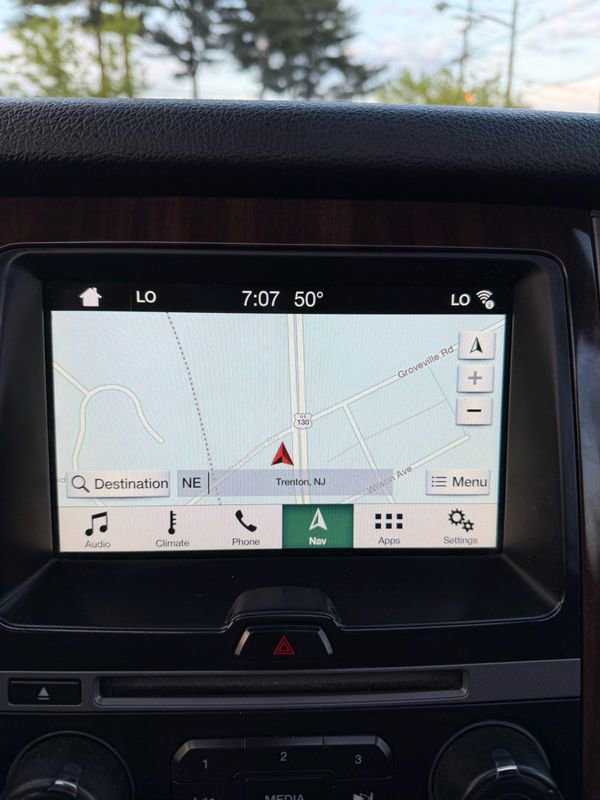 Used 2016 Ford Expedition Platinum AWD/4WD image 18