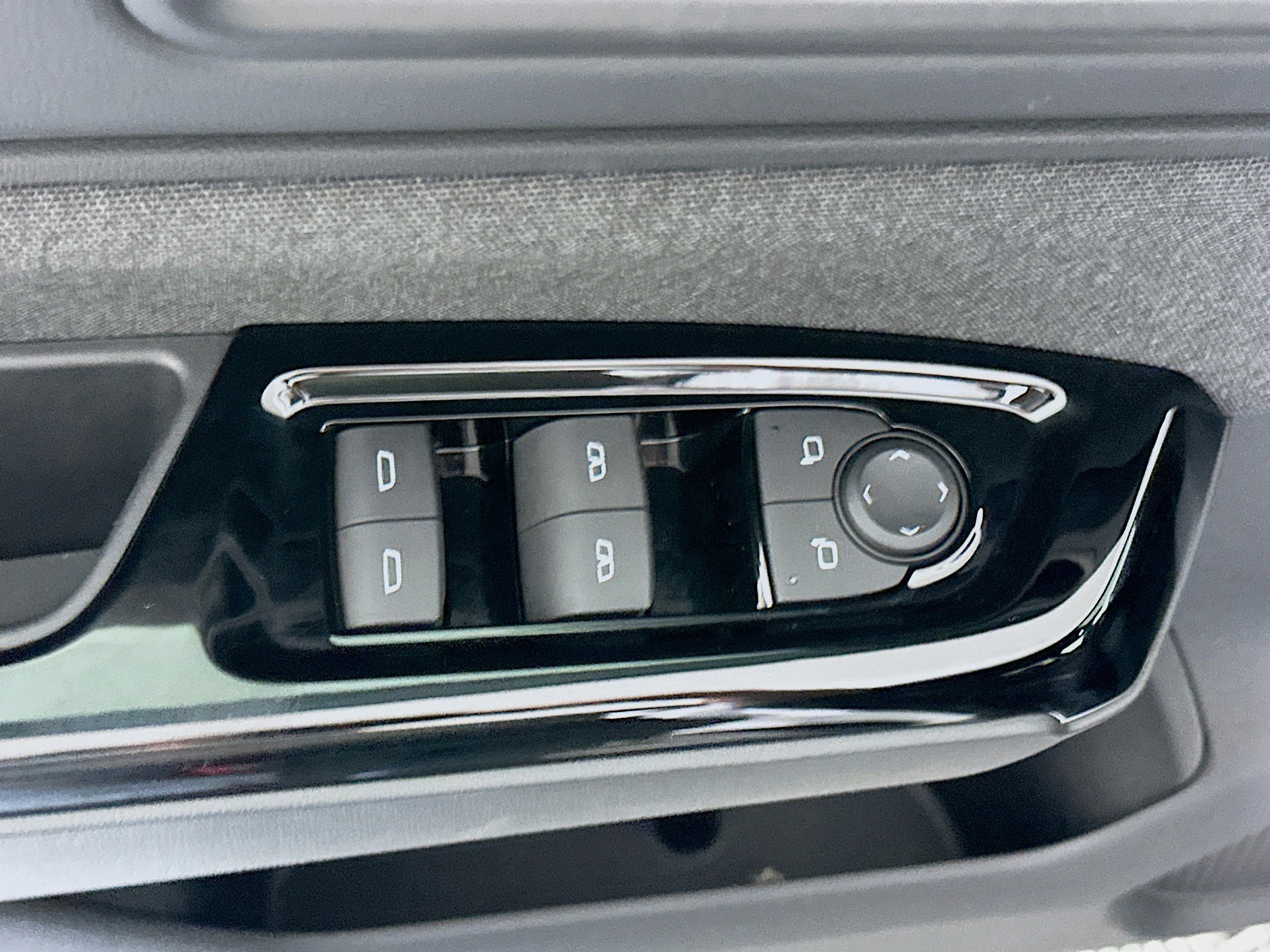 Used 2024 Honda Prologue EX image 15
