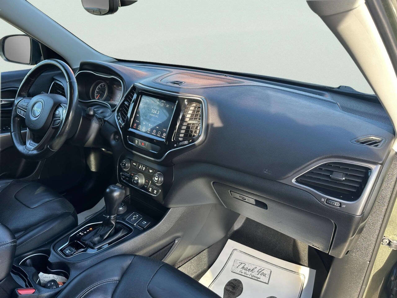 Used 2019 Jeep Cherokee Limited image 13