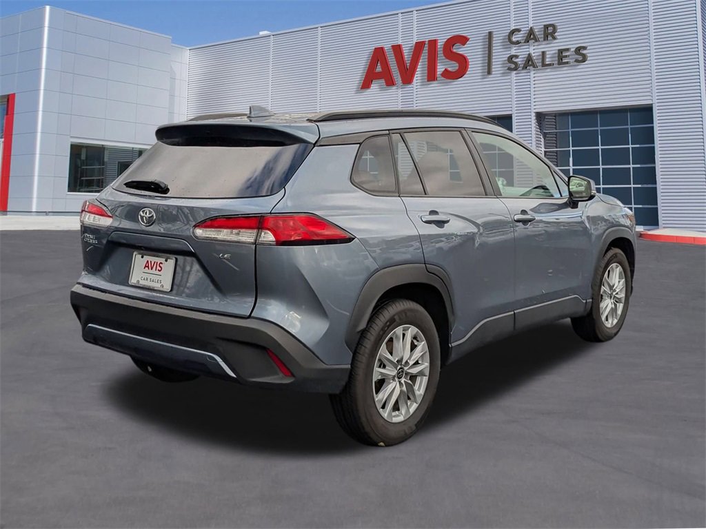 Used 2024 Toyota Corolla Cross LE image 6