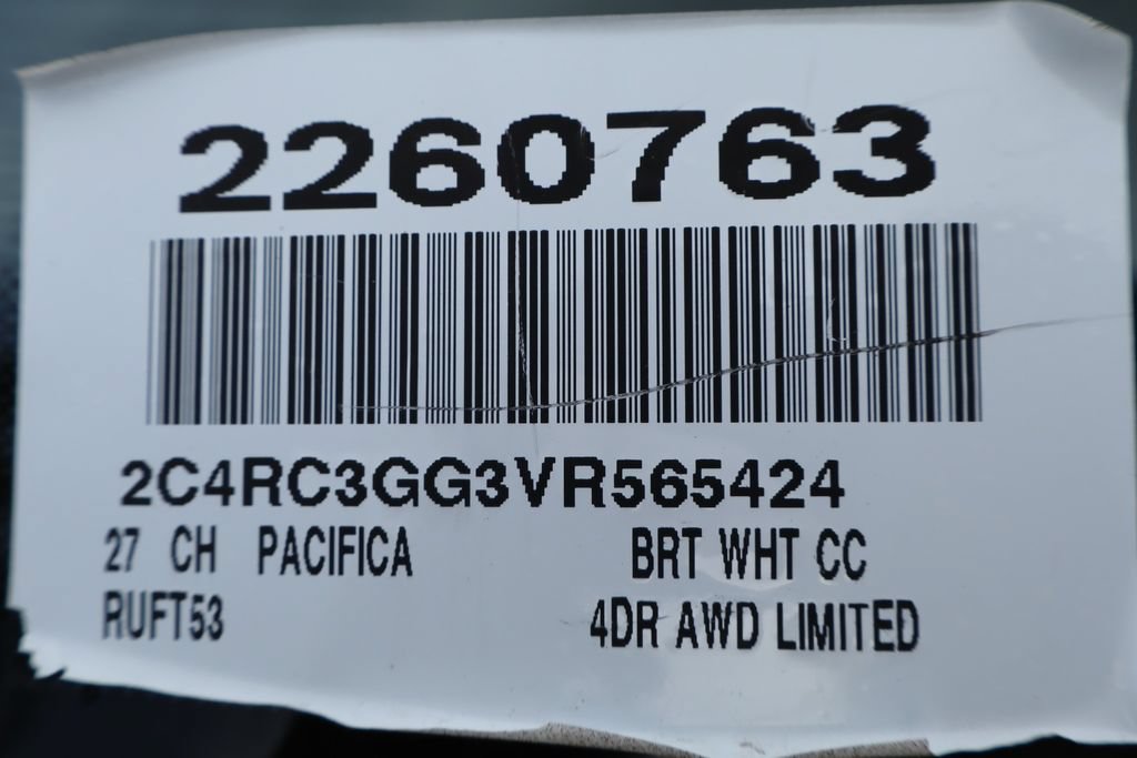 New 2027 Chrysler Pacifica Limited AWD/4WD image 37