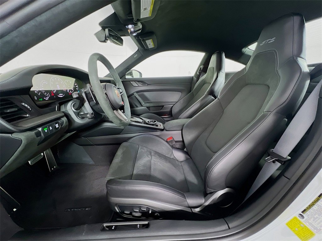 New 2026 Porsche 911 Carrera GTS image 5