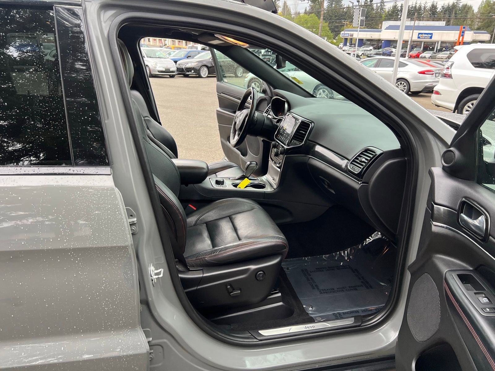 Used 2021 Jeep Grand Cherokee Trailhawk w/ Trailhawk Luxury Group AWD/4WD image 32