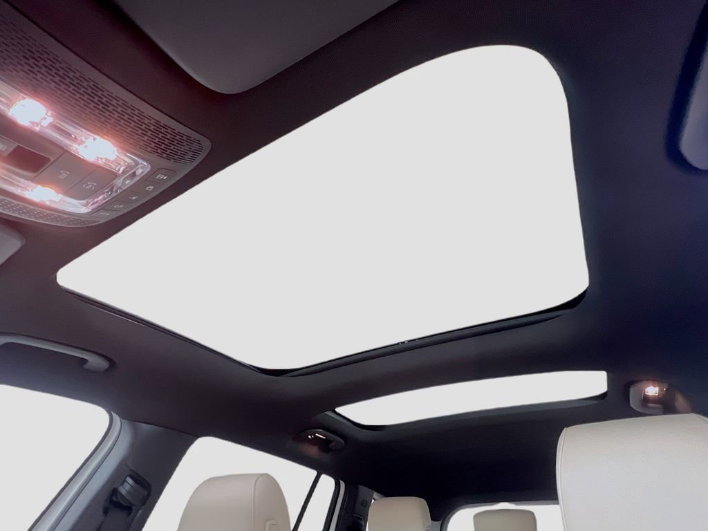 Certified 2025 Mercedes-Benz GLB 250 4MATIC image 14