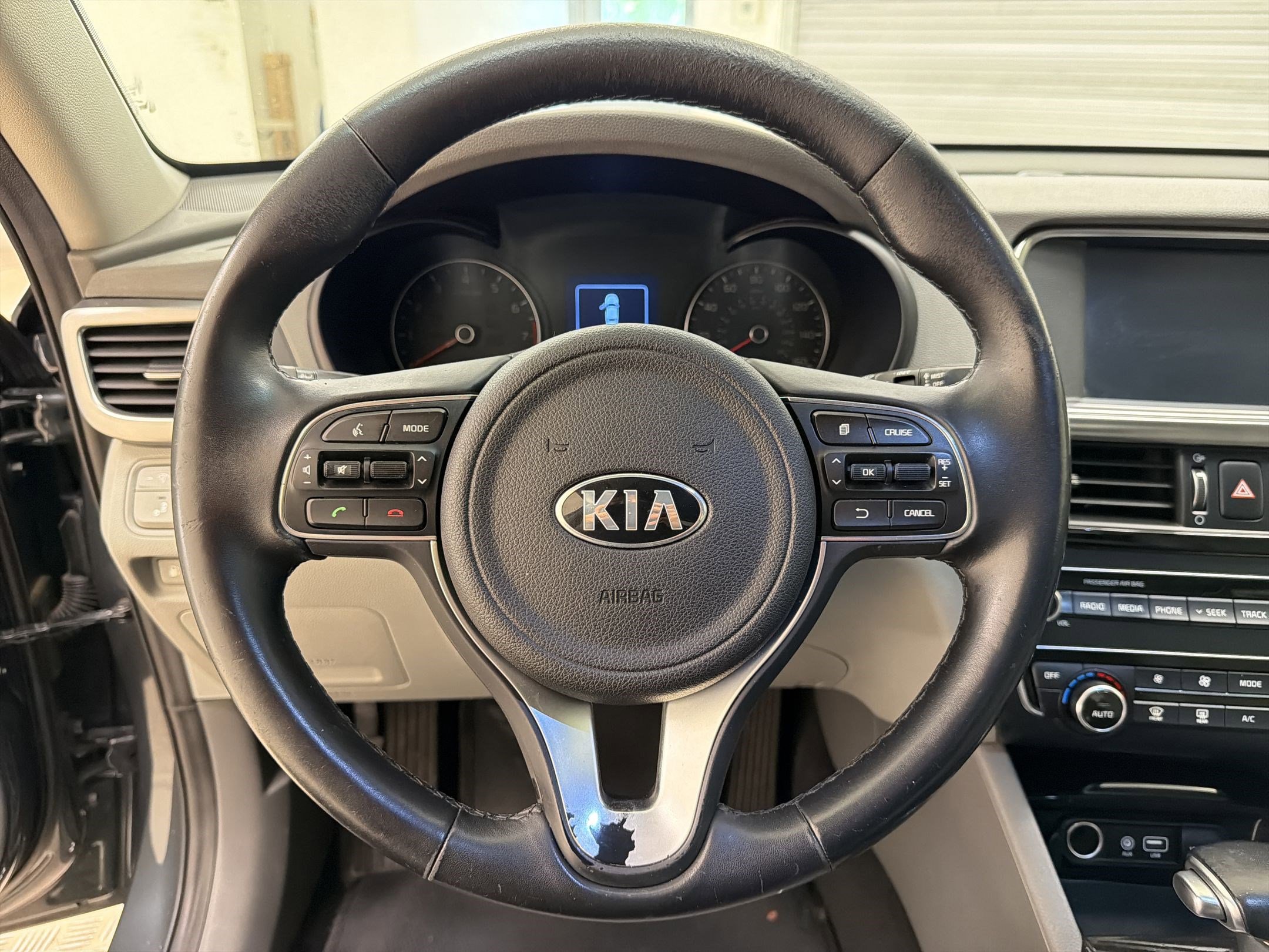 Used 2016 Kia Optima EX w/ Premium Package FWD image 18