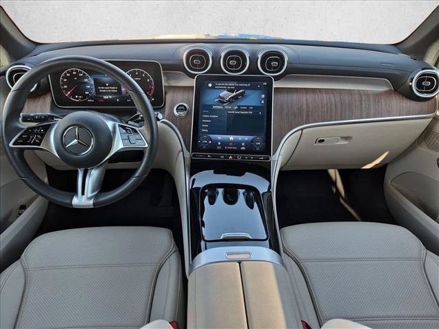 Used 2024 Mercedes-Benz GLC 300 4MATIC image 17