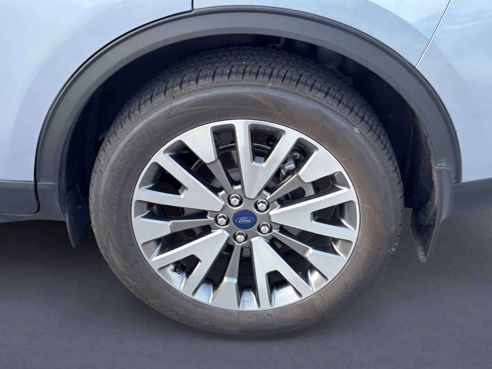 Used 2022 Ford Escape Titanium FWD image 5