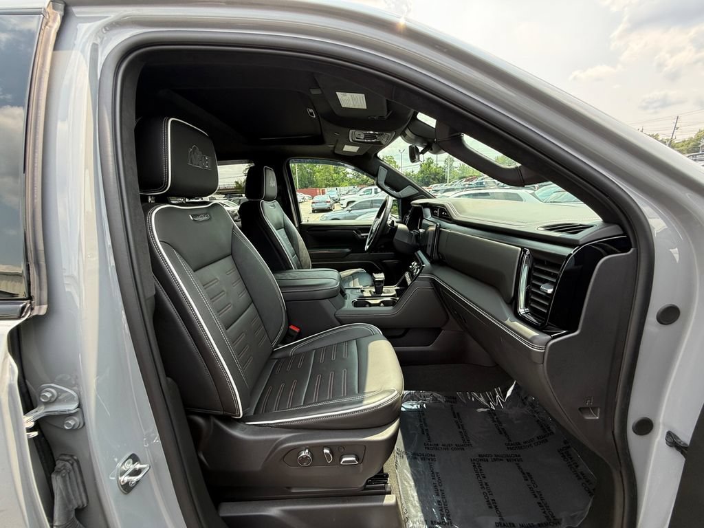 Used 2024 GMC Sierra 1500 AT4X w/ AT4X AEV Edition AWD/4WD image 30