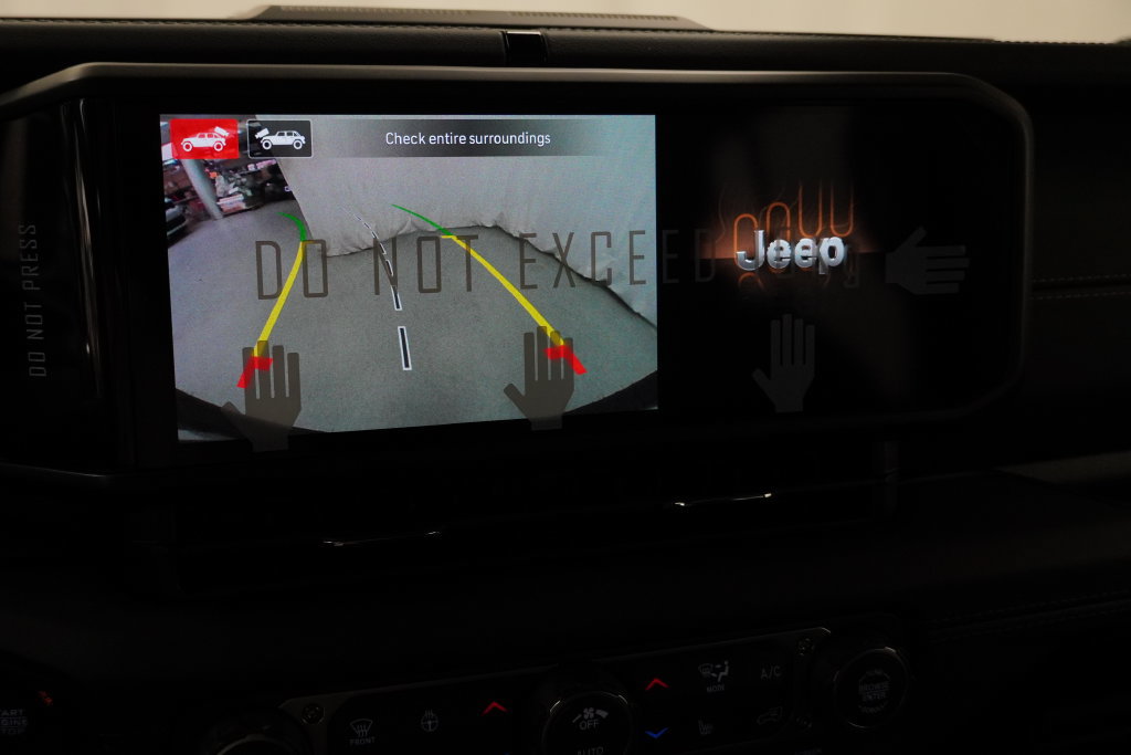 New 2026 Jeep Wrangler Unlimited Sahara AWD/4WD image 23