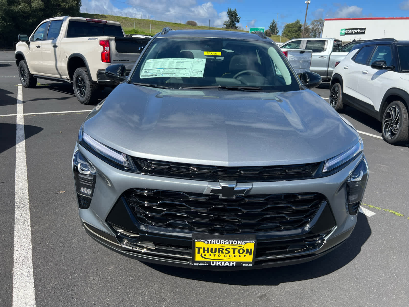 New 2026 Chevrolet Trax ACTIV w/ Sunroof Package FWD image 2