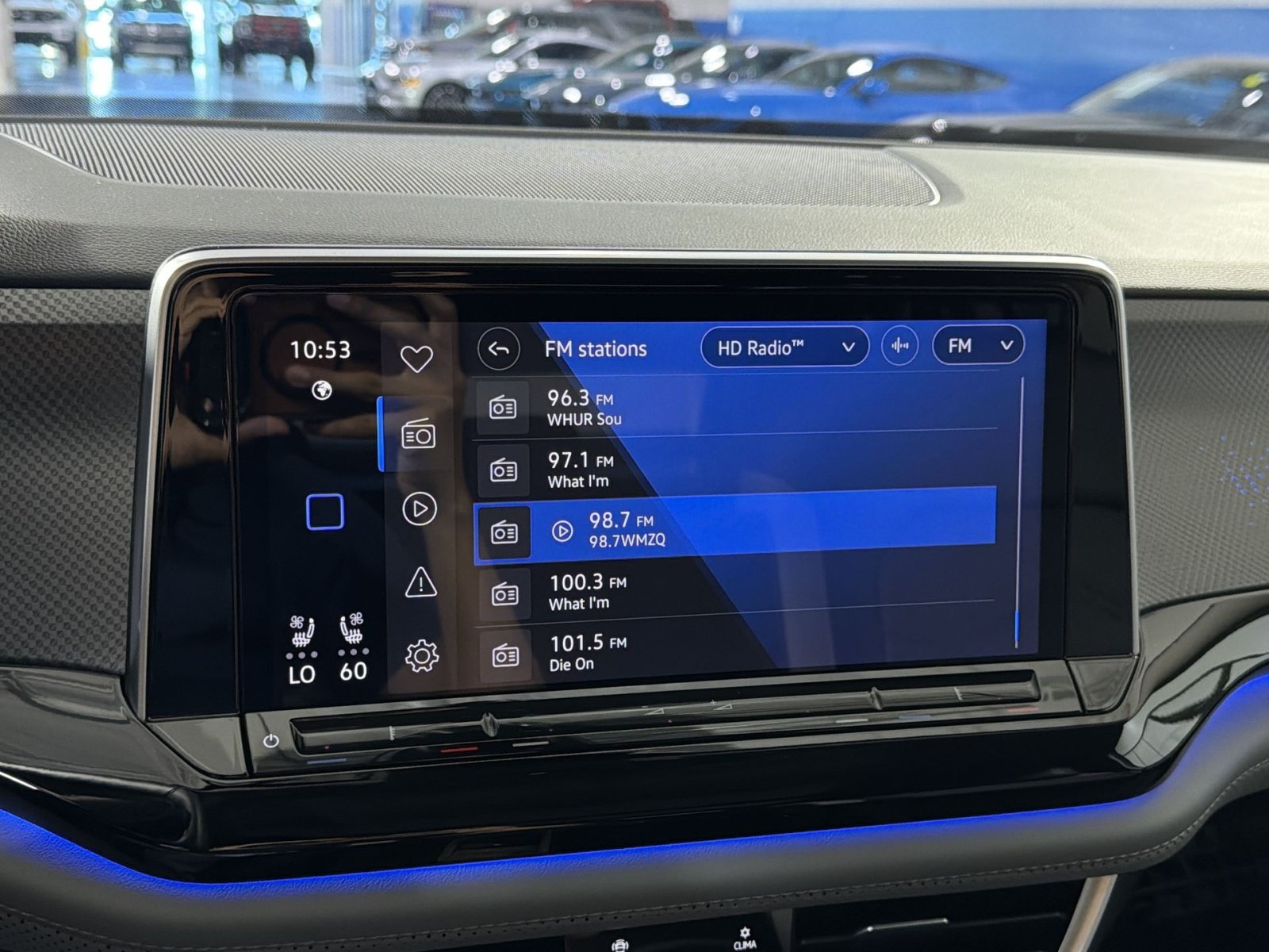 Used 2024 Volkswagen Atlas Peak Edition SEL AWD/4WD image 38