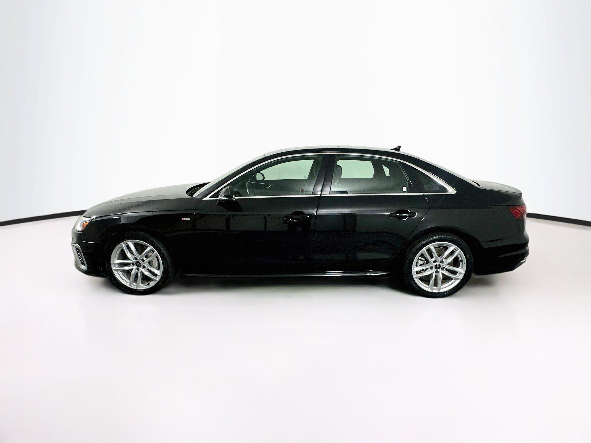 Used 2024 Audi A4 2.0T Premium Plus AWD/4WD image 4