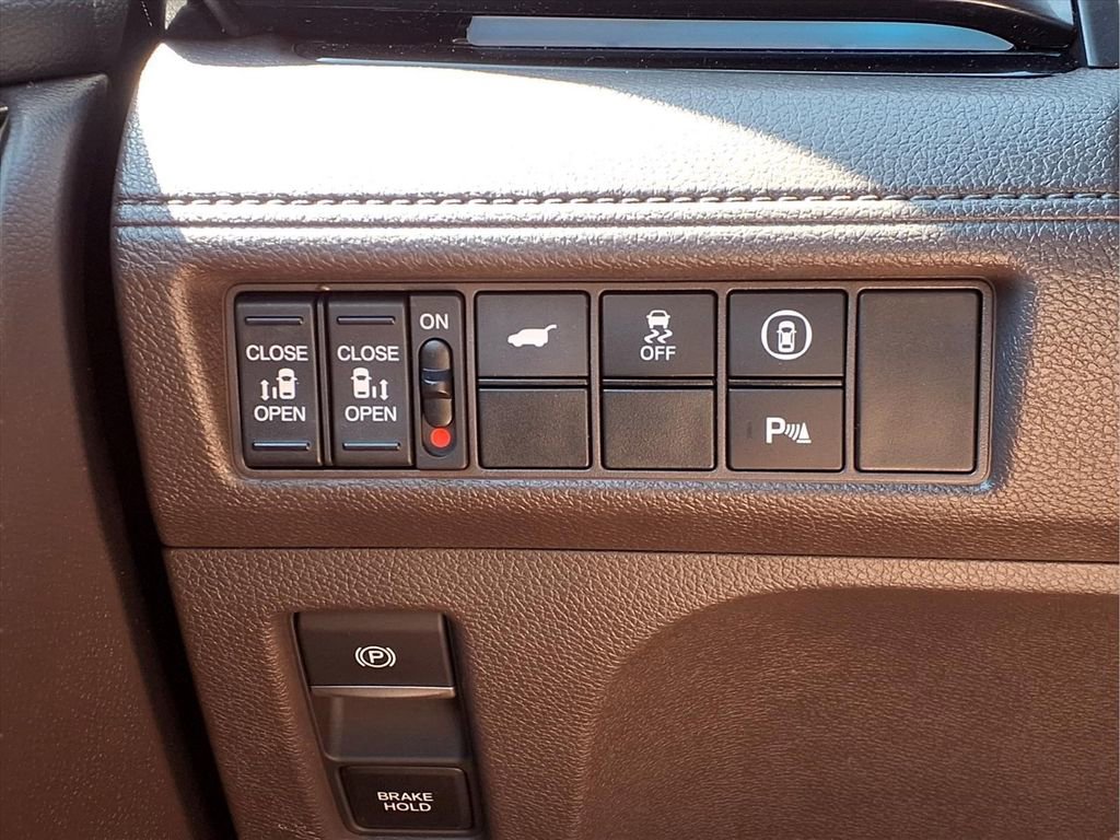 Used 2022 Honda Odyssey Elite image 24