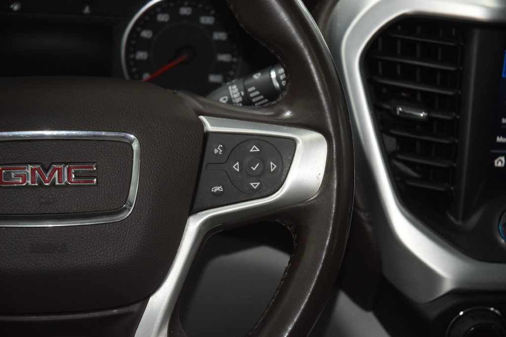 Used 2020 GMC Acadia SLT FWD image 39