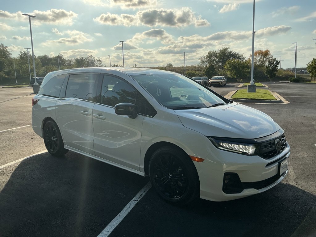 Used 2025 Honda Odyssey Sport-L image 14
