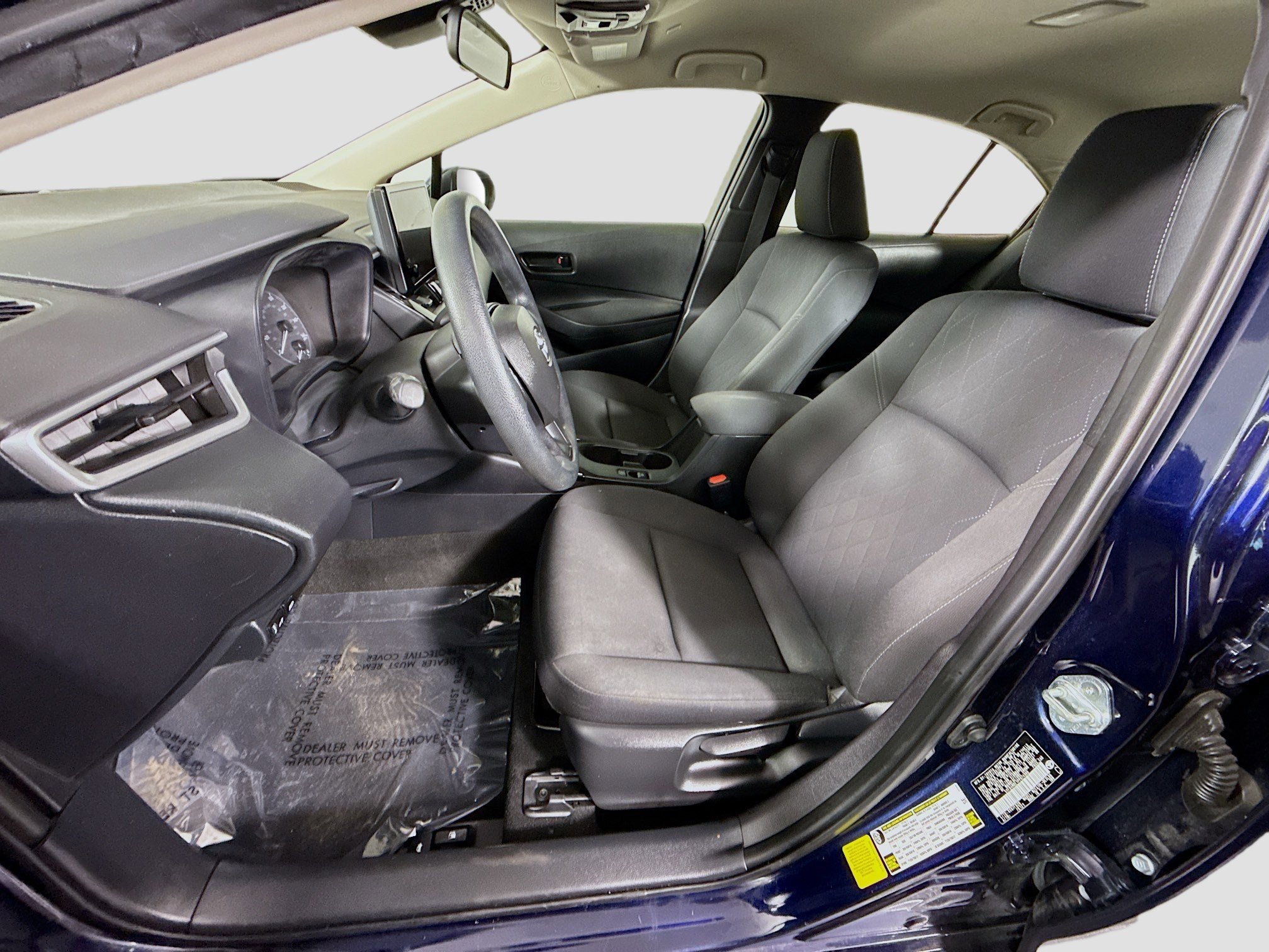 Used 2023 Toyota Corolla LE image 14