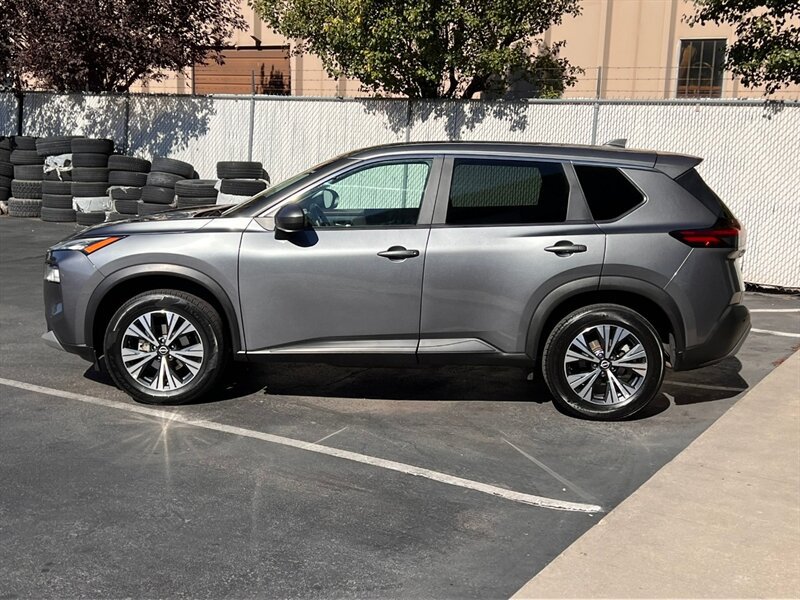 Used 2023 Nissan Rogue SV AWD/4WD image 4
