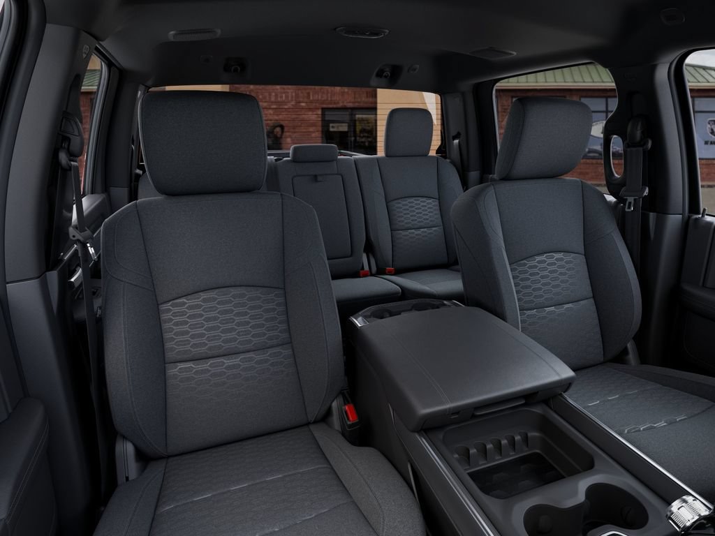 New 2026 RAM 3500 Big Horn AWD/4WD image 17