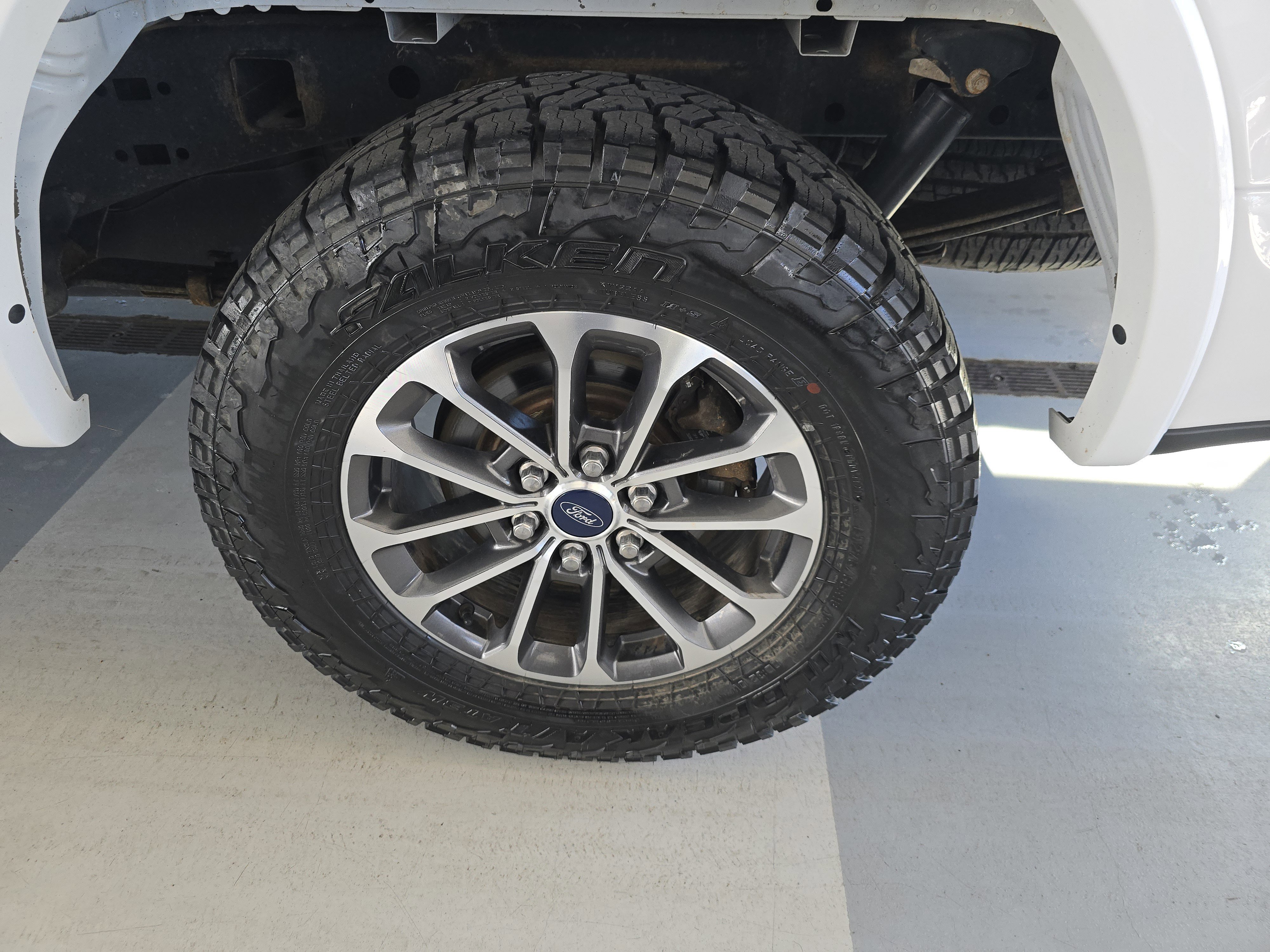 Used 2018 Ford F150 XLT w/ Equipment Group 302A Luxury image 12