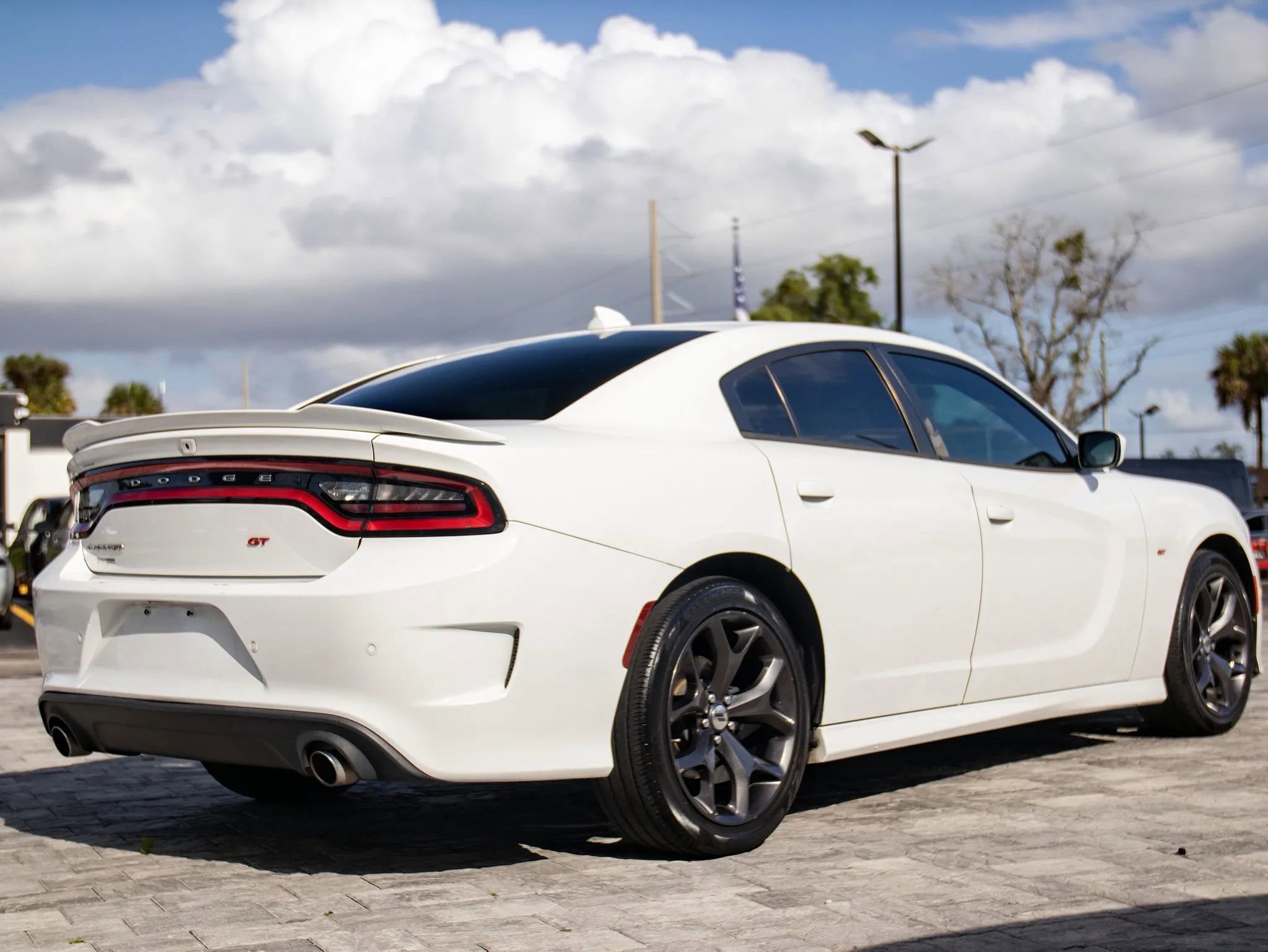 Used 2019 Dodge Charger GT RWD image 15