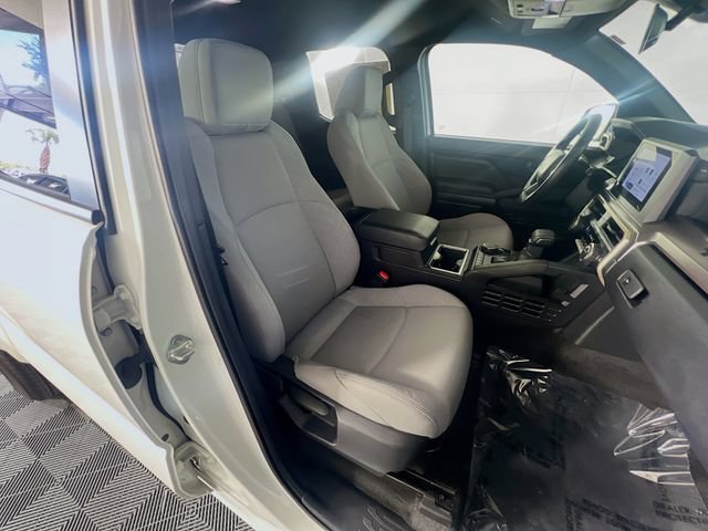Used 2024 Toyota Tacoma SR5 AWD/4WD image 30