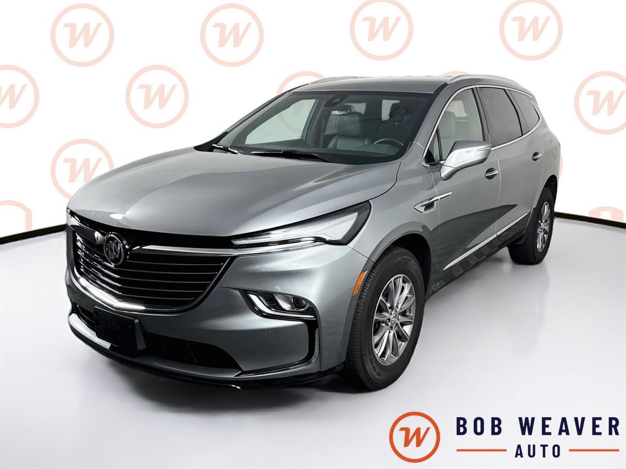 Used 2023 Buick Enclave Essence AWD/4WD image 3