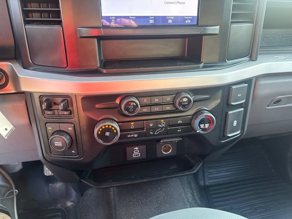 Used 2024 Ford F550 4x4 SuperCab Super Duty image 21
