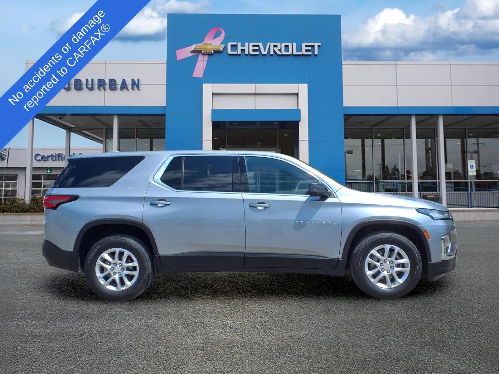 Used 2023 Chevrolet Traverse LS FWD image 4