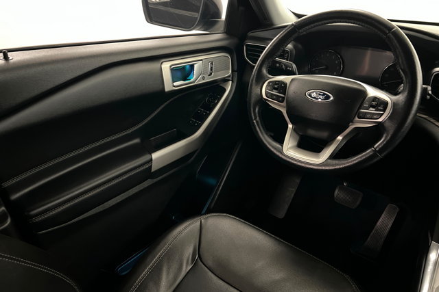 Used 2023 Ford Explorer Limited RWD image 11