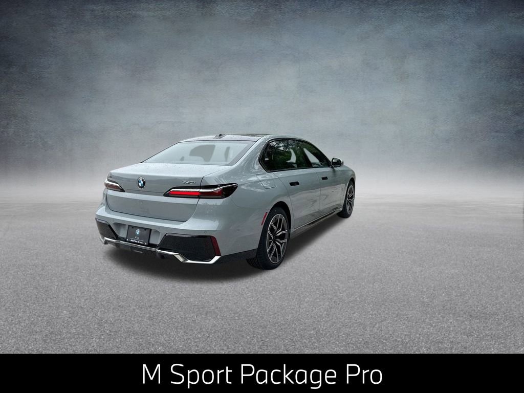 Certified 2025 BMW 740i xDrive image 10