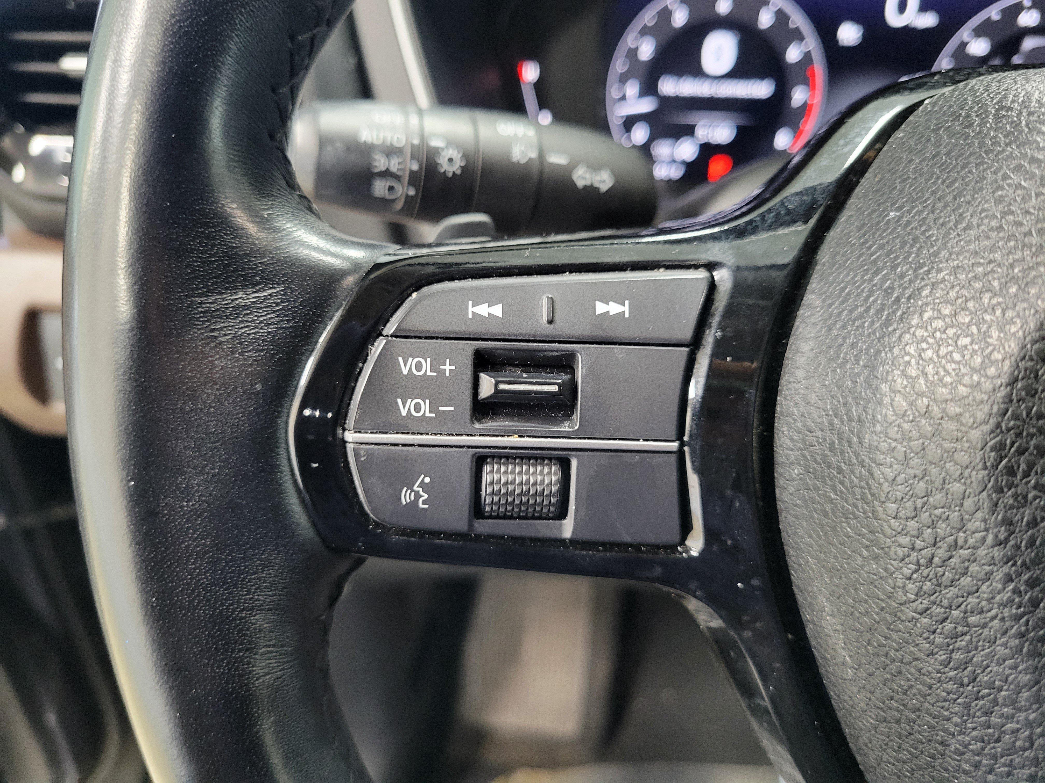Certified 2025 Honda Pilot Elite image 26