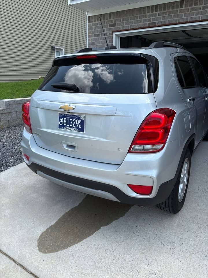 Used 2020 Chevrolet Trax LT w/ LT Convenience Package FWD image 5