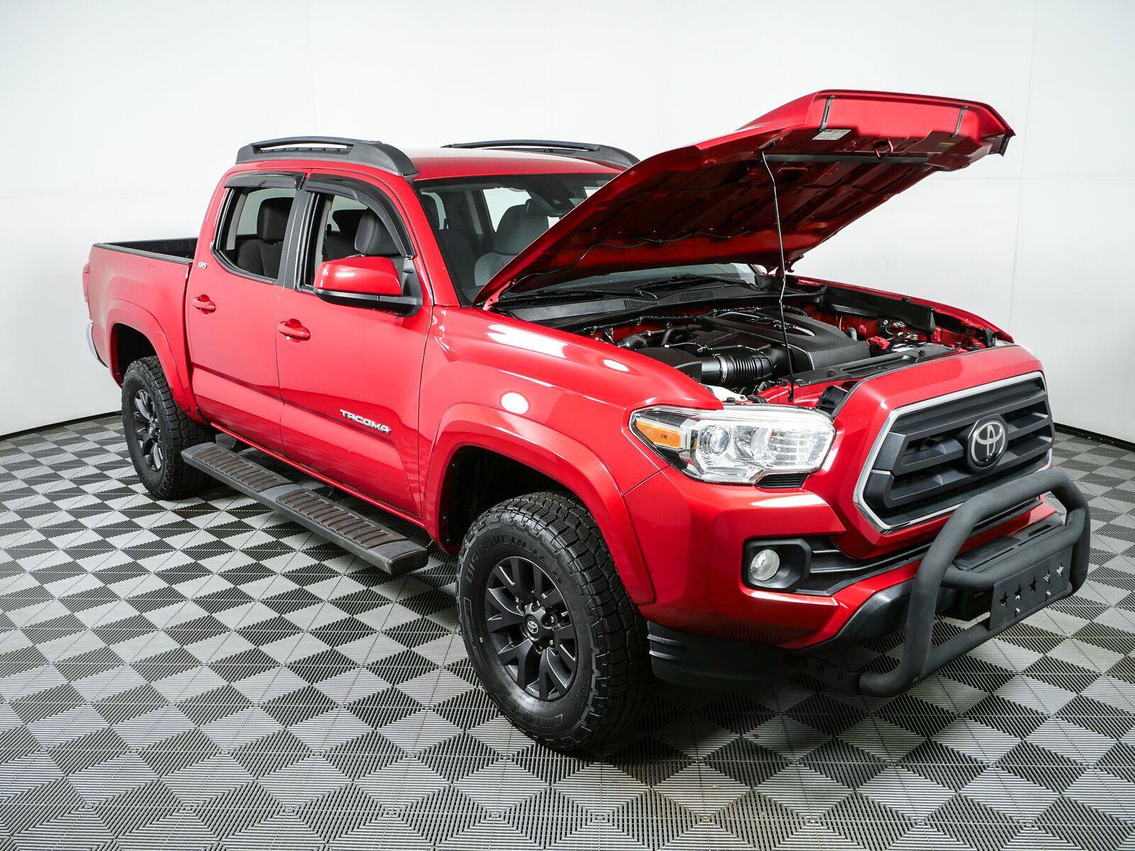 Used 2021 Toyota Tacoma SR5 RWD image 30