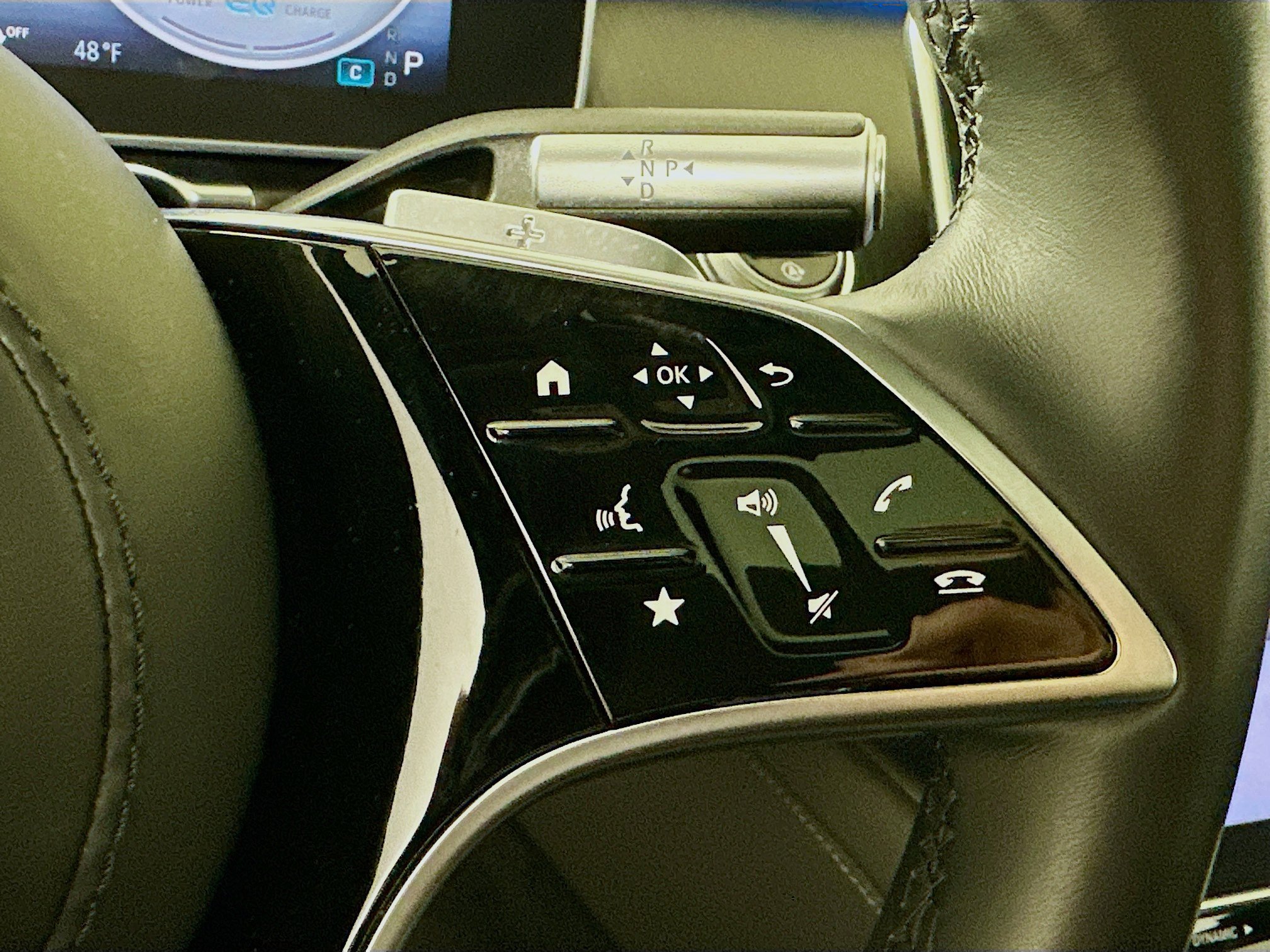 Certified 2022 Mercedes-Benz S 500 4MATIC w/ AMG Line Package image 13