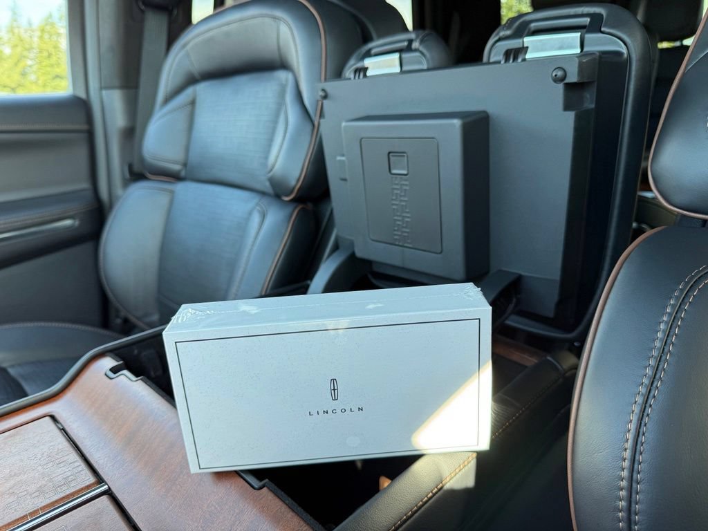 New 2027 Lincoln Navigator Black Label AWD/4WD image 25
