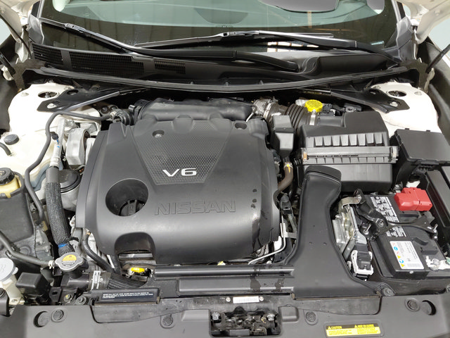 Used 2023 Nissan Maxima SV w/ Floor Mat Group FWD image 16