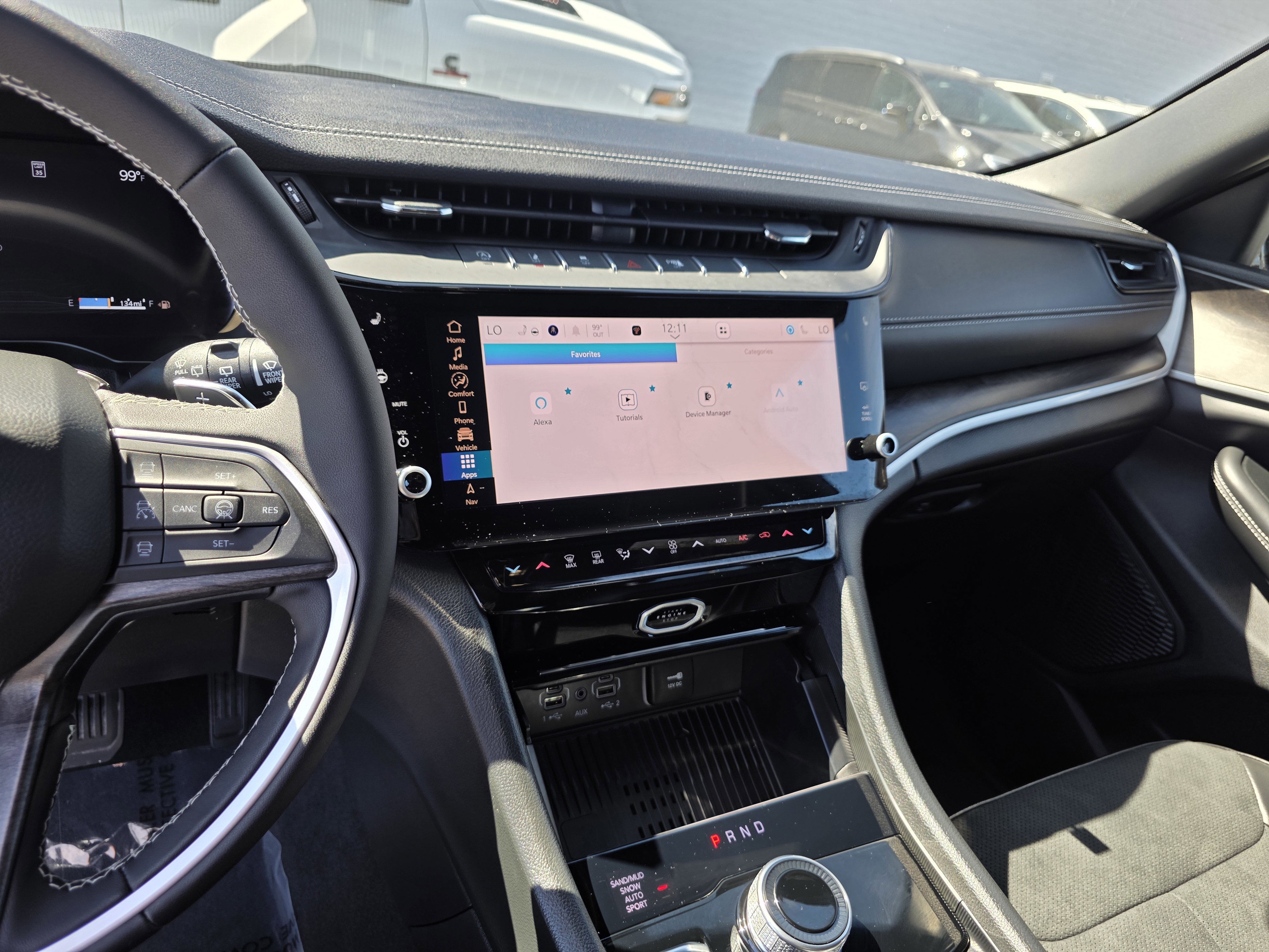 New 2026 Jeep Grand Cherokee Altitude image 8