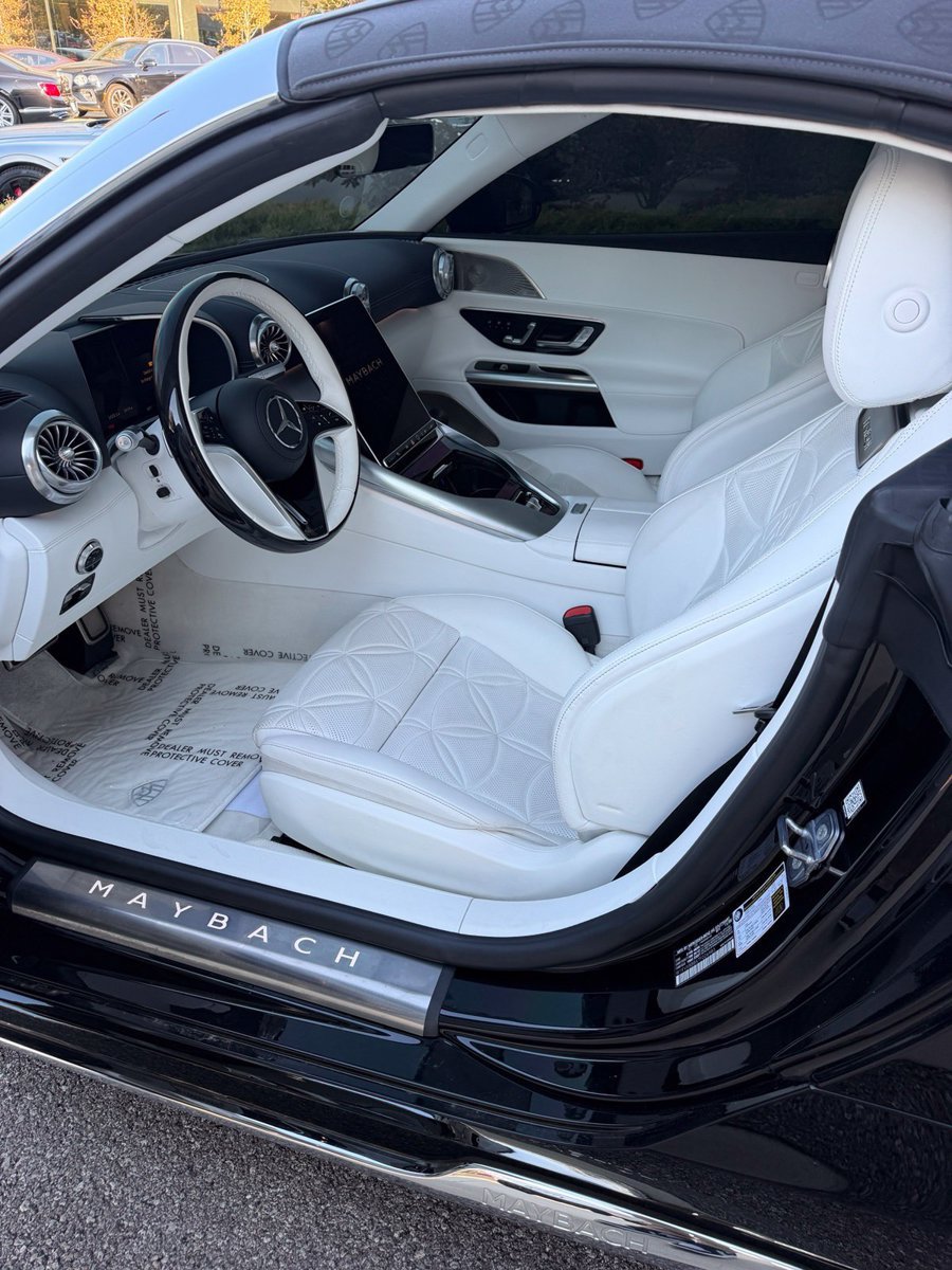 Used 2026 Mercedes-Benz Maybach SL 680 image 15