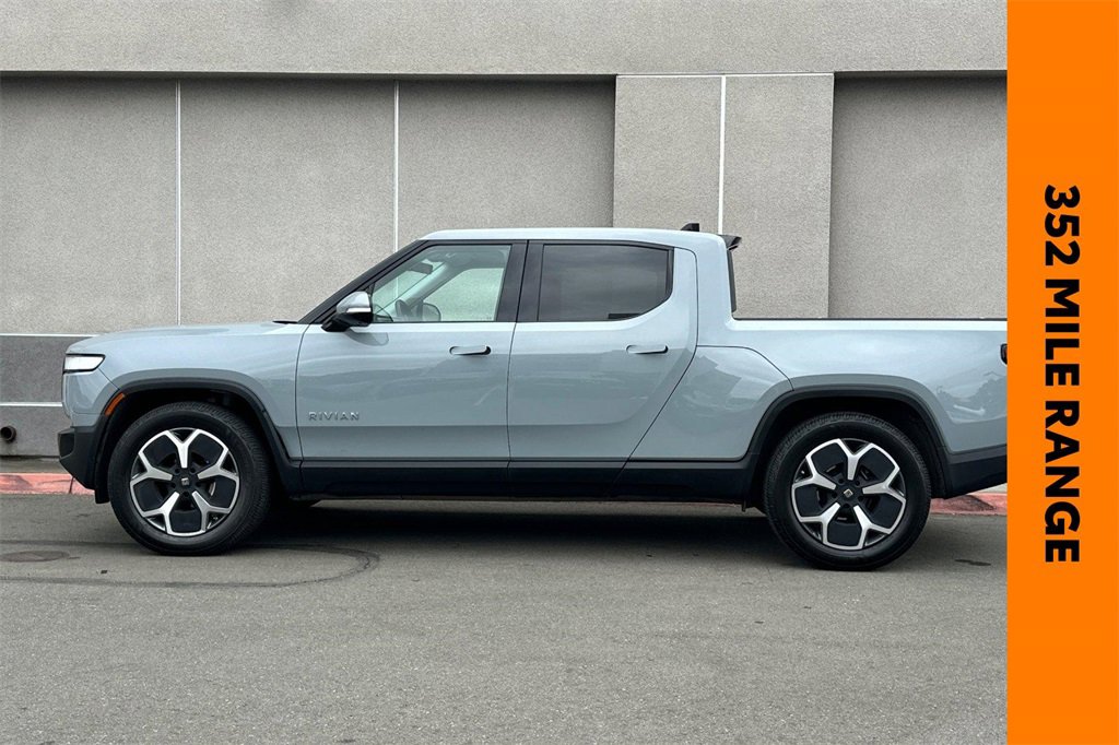 Used 2024 Rivian R1T Adventure image 7
