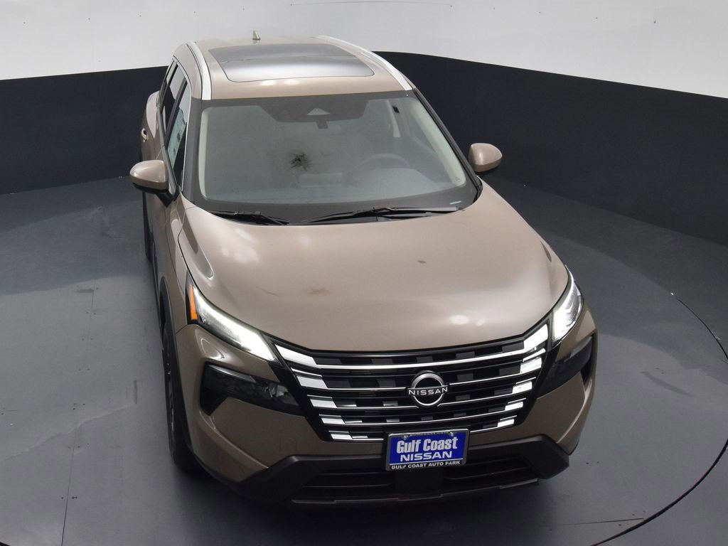 Certified 2025 Nissan Rogue SV w/ SV Premium Package image 31