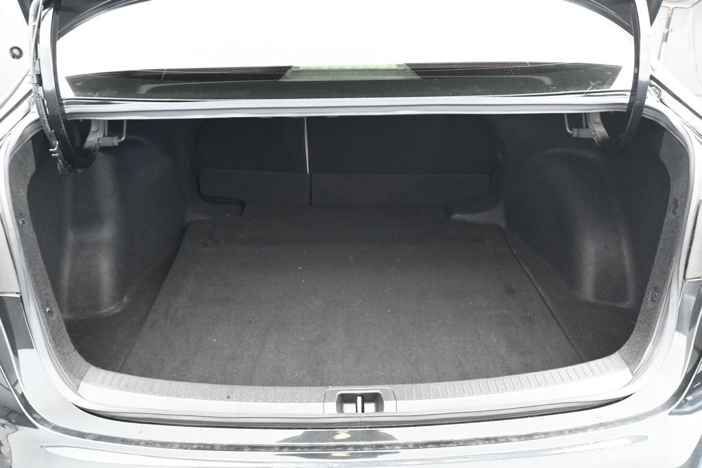 Used 2021 Toyota Corolla LE FWD image 30