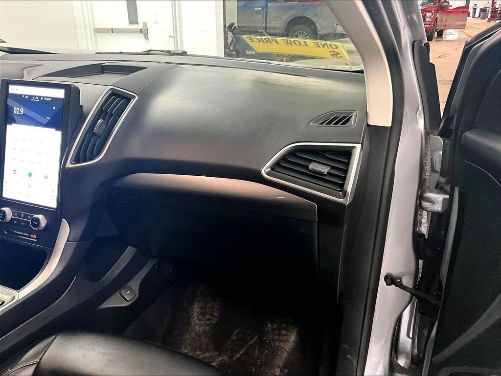 Used 2023 Ford Edge SEL AWD/4WD image 13