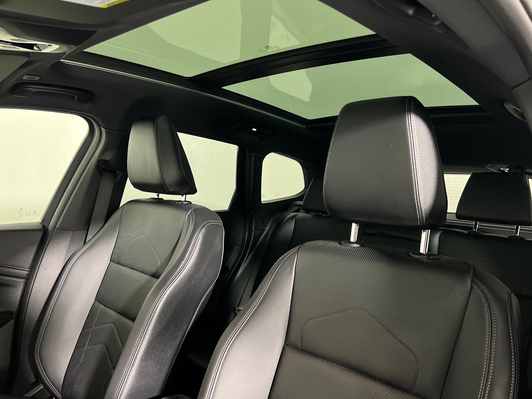 Used 2026 BMW X1 xDrive28i w/ Technology Package image 16