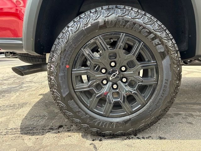 New 2026 Chevrolet Colorado Trail Boss AWD/4WD image 11