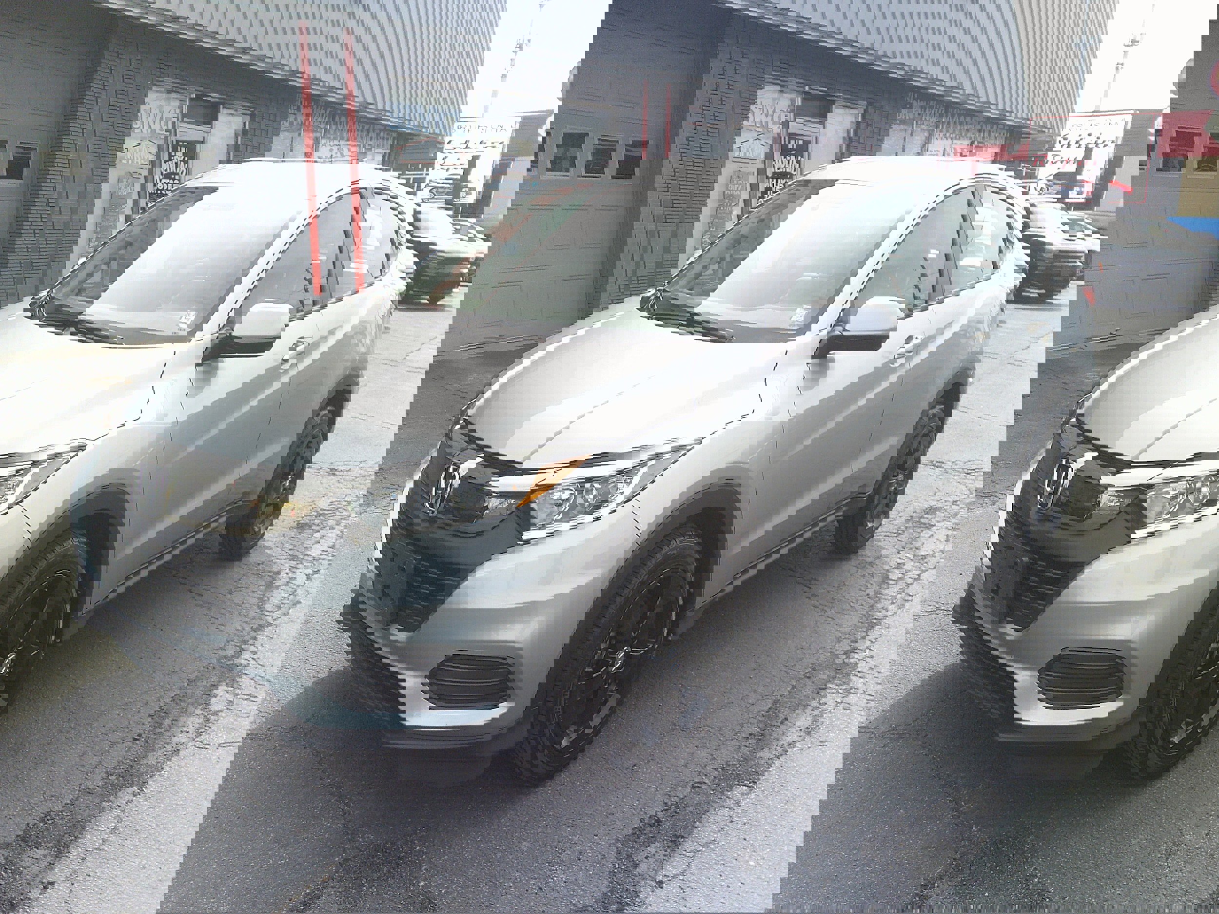 Used 2019 Honda HR-V LX image 12