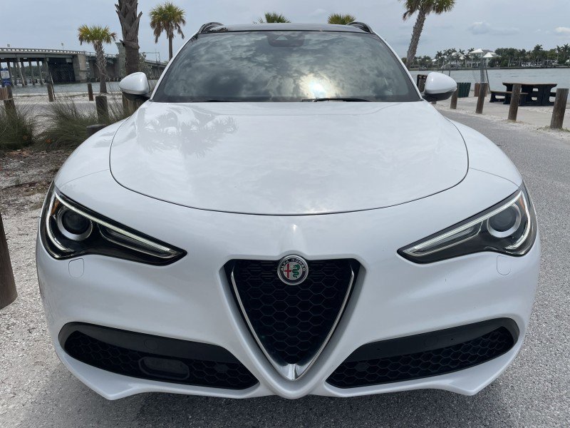 Used 2023 Alfa Romeo Stelvio Ti w/ Active Assist Plus Package AWD/4WD image 4
