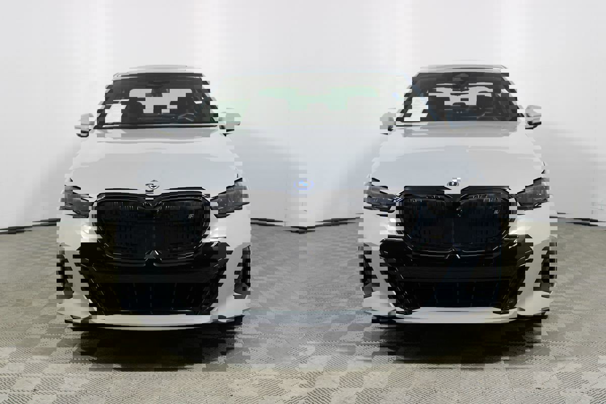 Used 2025 BMW i5 eDrive40i w/ M Sport Package image 26