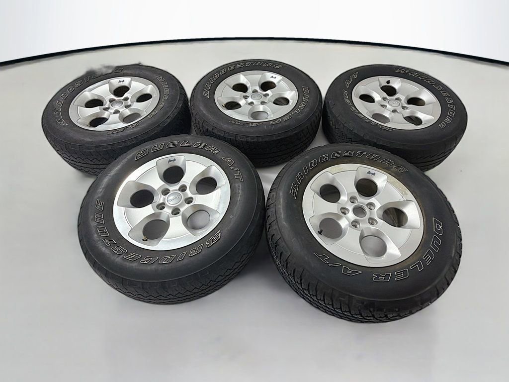 Used 2013 Jeep Wrangler Unlimited Sahara w/ Connectivity Group image 34