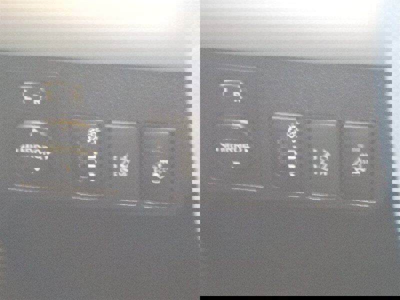 Used 2017 Toyota RAV4 Limited image 18