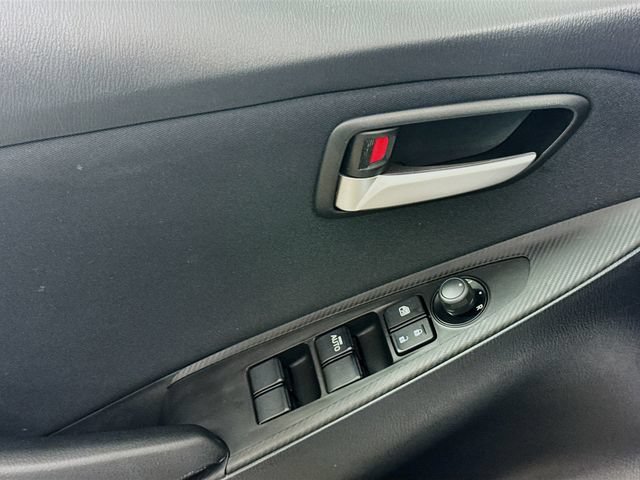 Used 2019 Toyota Yaris LE FWD image 13